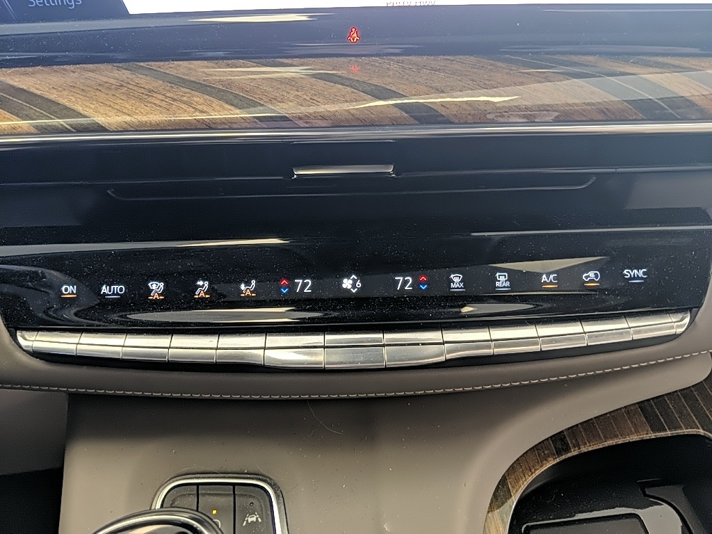 2022 Cadillac Escalade Premium Luxury Platinum photo 16