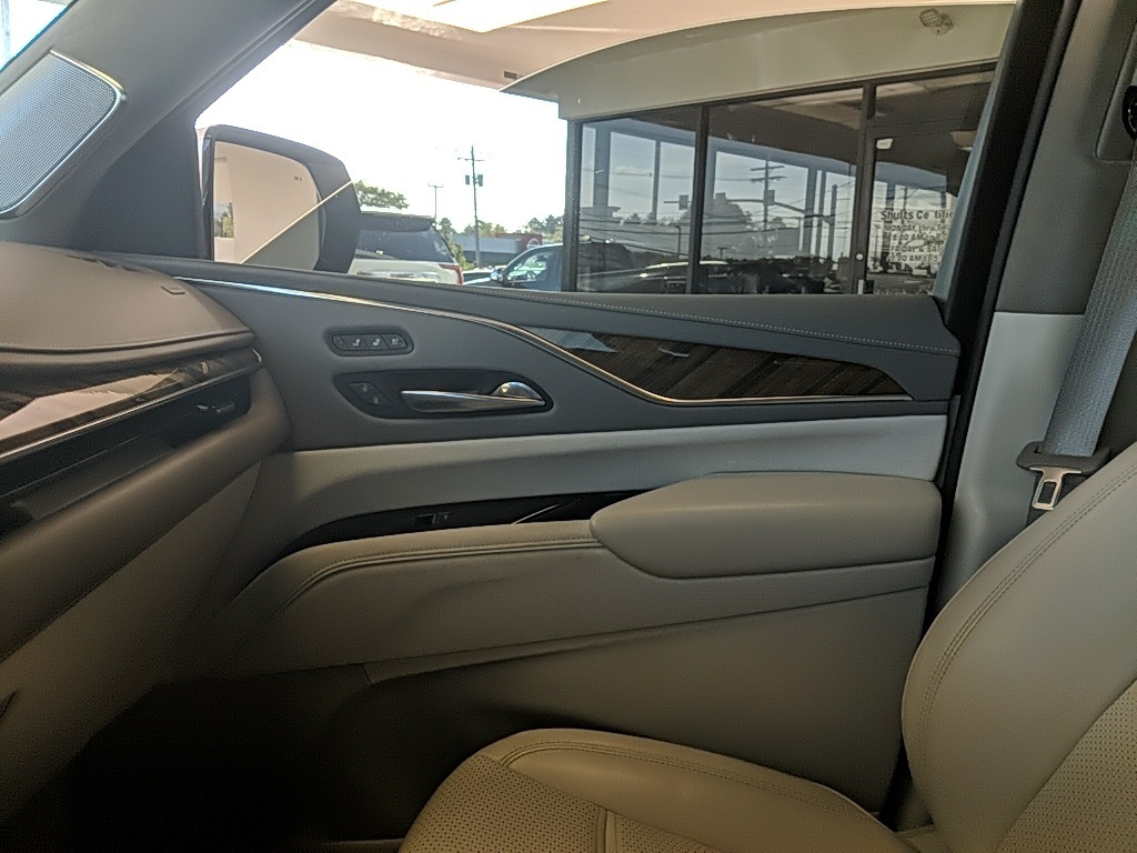 2022 Cadillac Escalade Premium Luxury Platinum photo 18