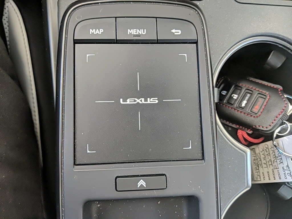 2025 Lexus IS 350 F SPORT photo 22