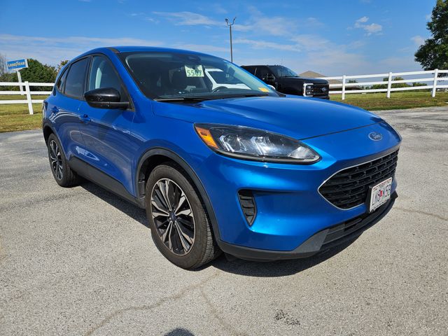 Used 2021 Ford Escape SE with VIN 1FMCU0G62MUA20708 for sale in Kansas City