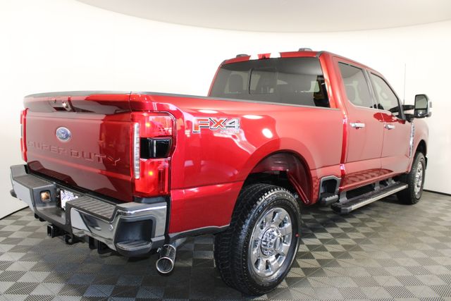 2026 Ford F-350 Lariat photo 3