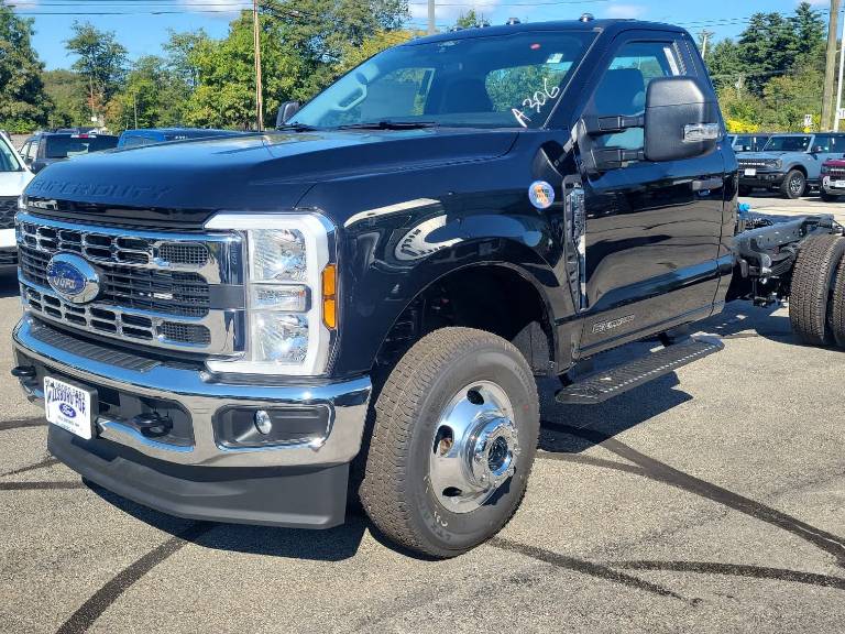2026 Ford Super Duty F-350 DRW XL