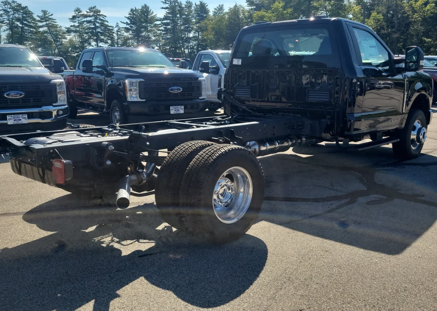 2026 Ford F-350 Super Duty Chassis Cab XL - Photo 16