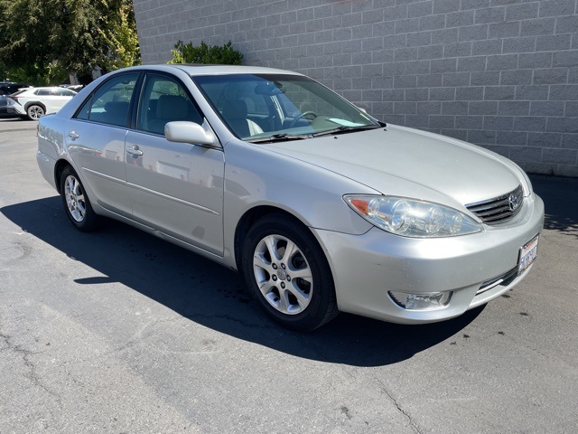 2005 Toyota Camry XLE