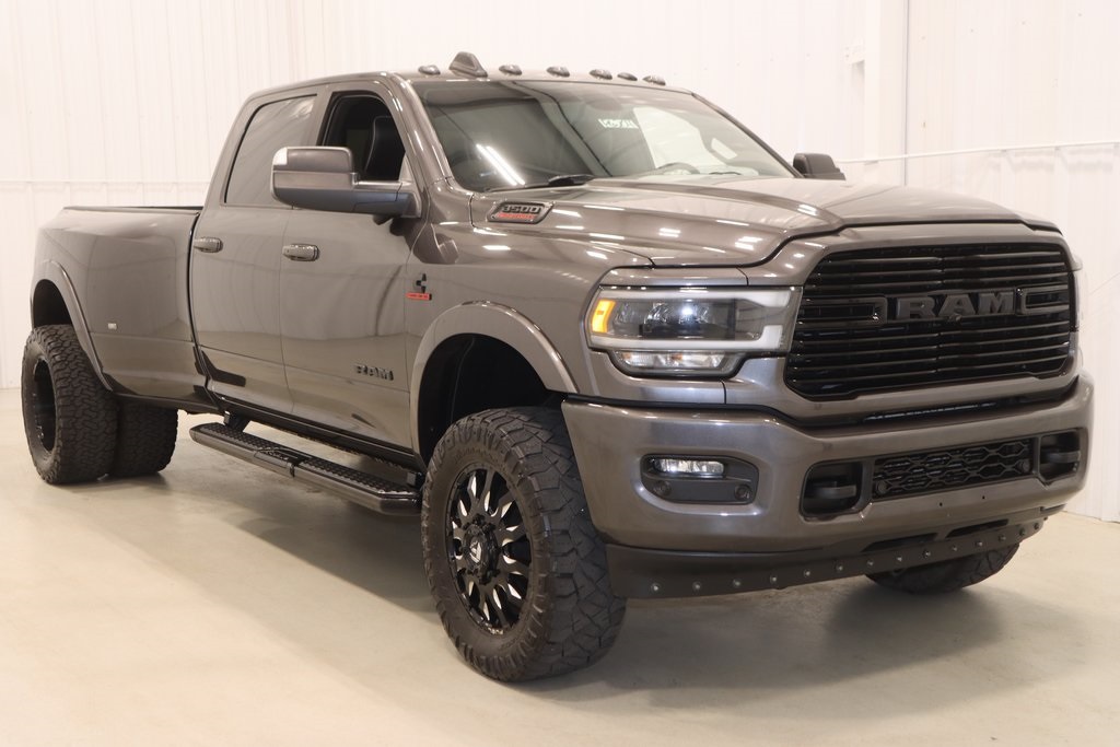 2020 Ram 3500 Laramie photo 3