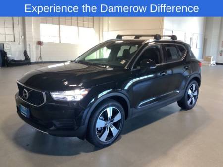 2019 Volvo XC40 Momentum