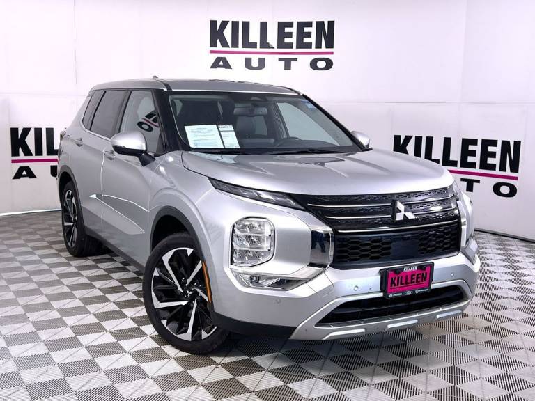 2023 Mitsubishi Outlander SE
