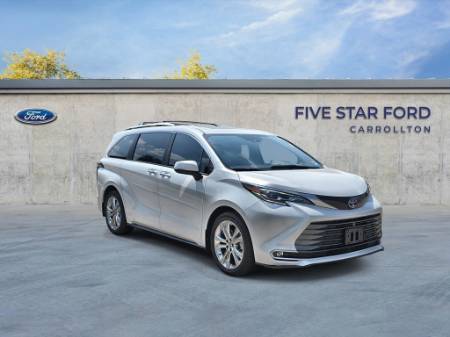2024 Toyota Sienna Platinum