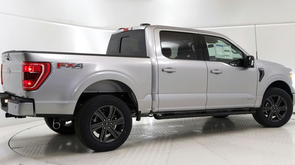 2023 Ford F-150 XLT photo 3
