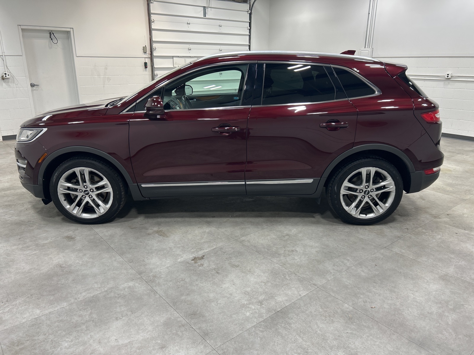2017 Lincoln MKC Reserve photo 2