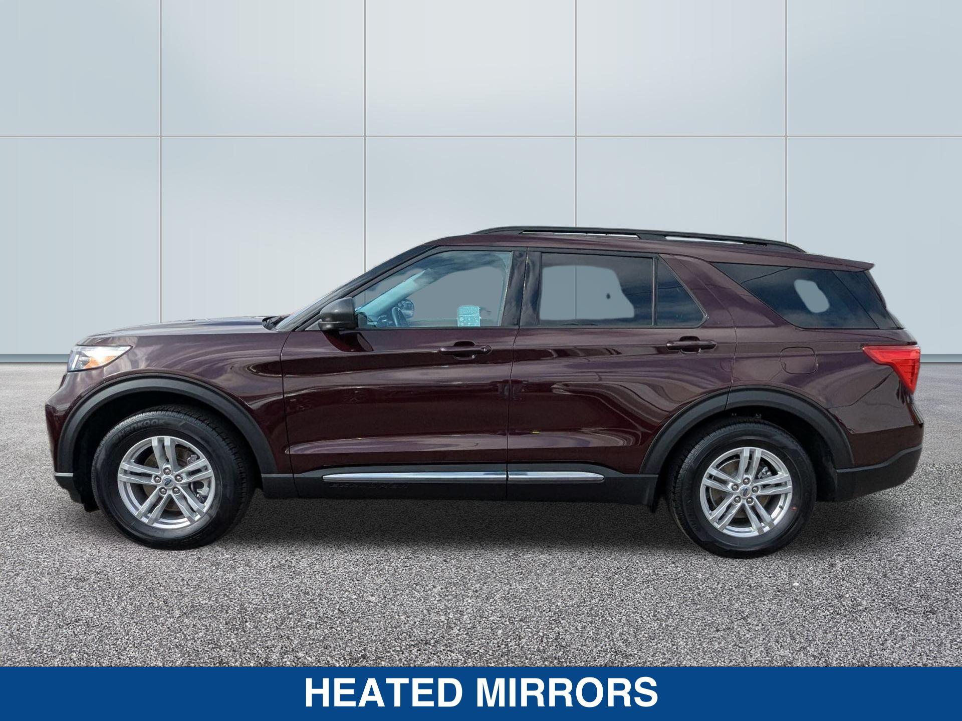 2022 Ford Explorer XLT photo 2