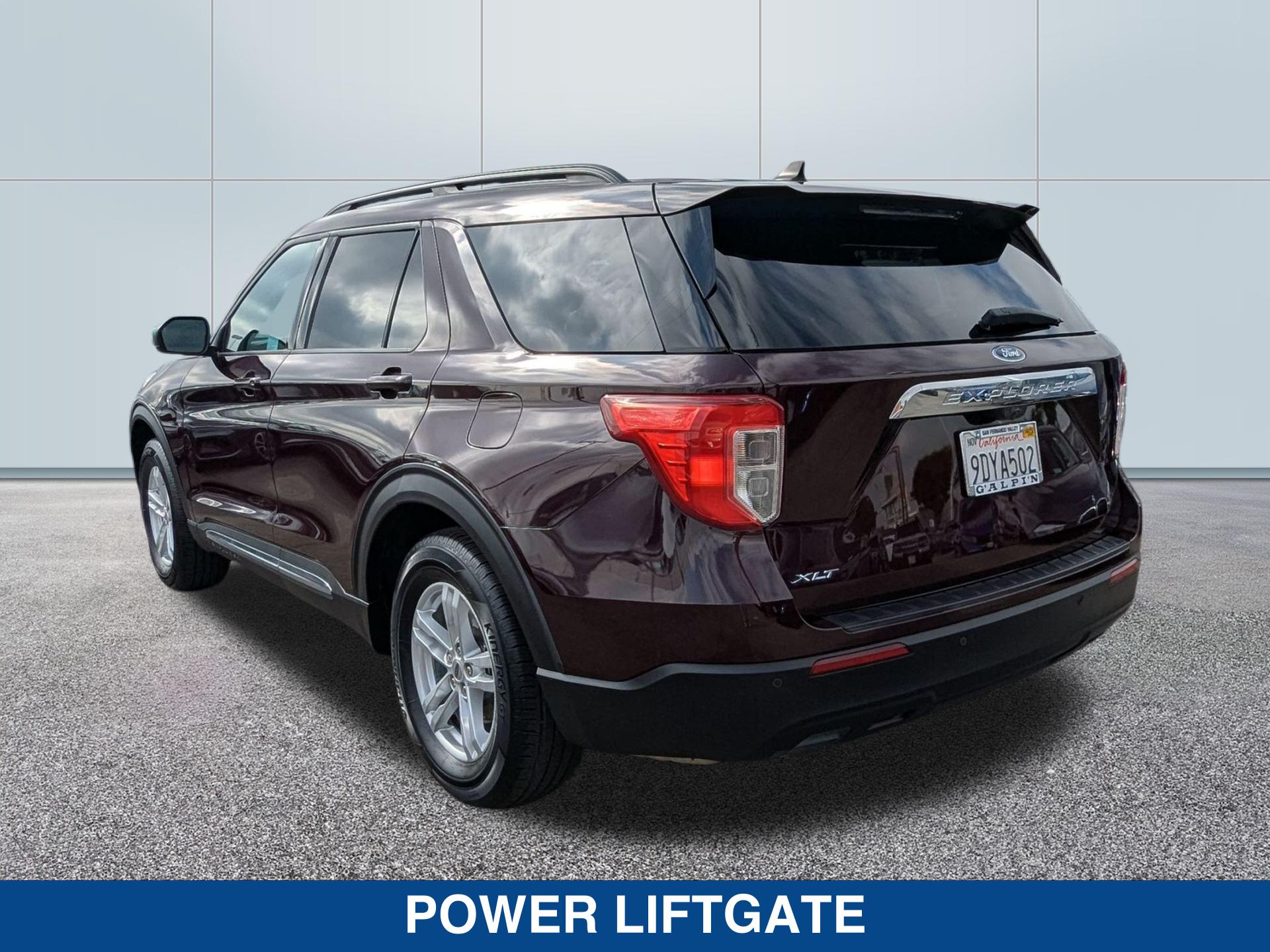 2022 Ford Explorer XLT photo 3