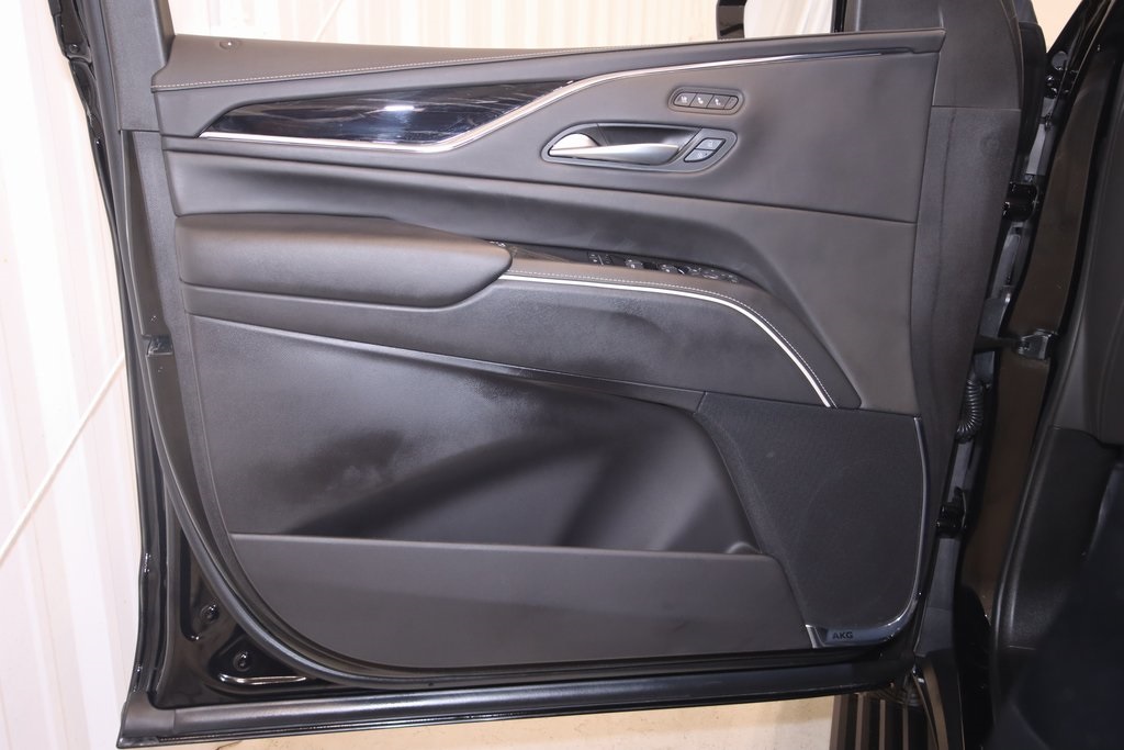 2023 Cadillac Escalade ESV V-Series photo 10
