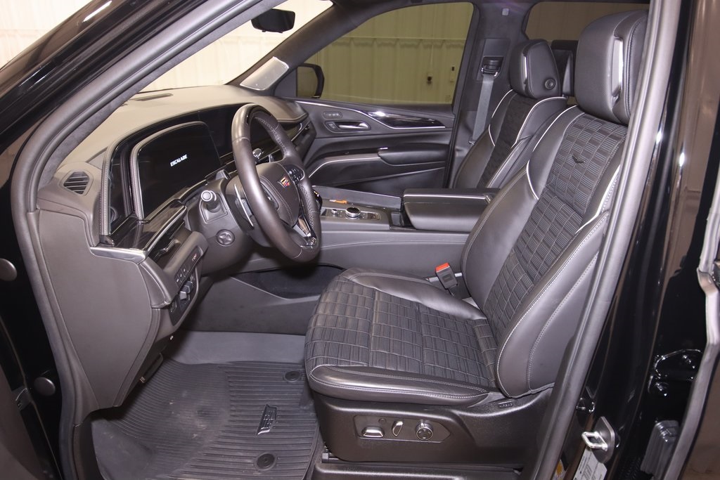 2023 Cadillac Escalade ESV V-Series photo 13