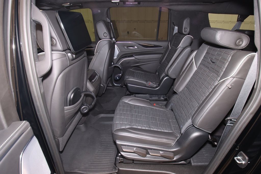 2023 Cadillac Escalade ESV V-Series photo 16