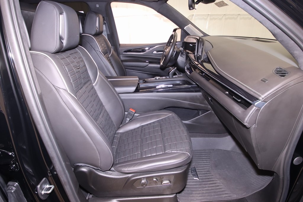 2023 Cadillac Escalade ESV V-Series photo 24