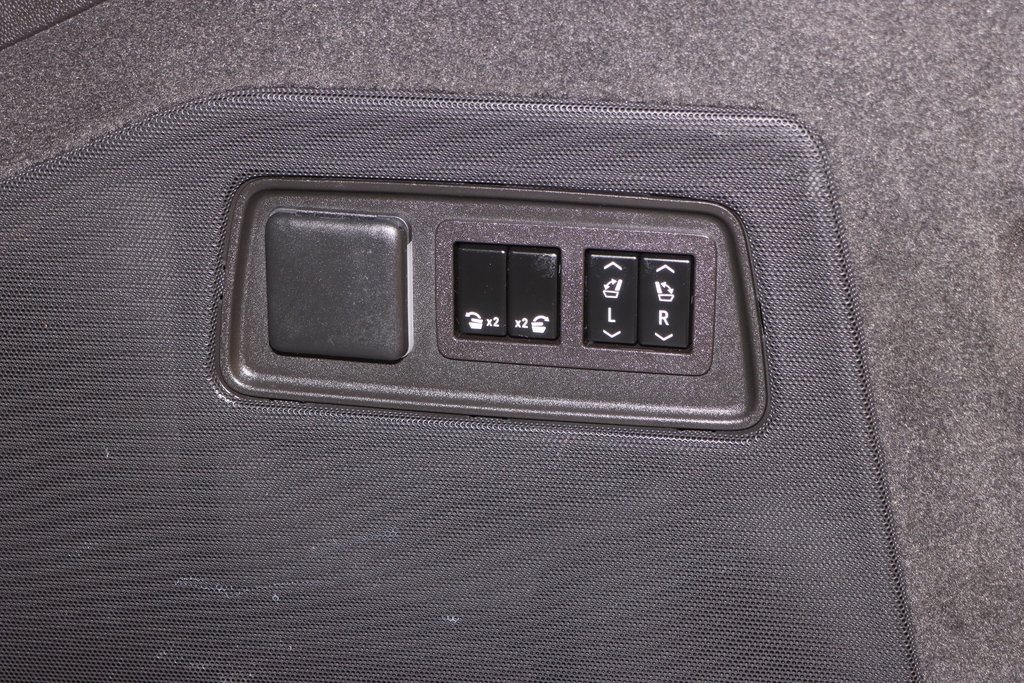 2023 Cadillac Escalade ESV V-Series photo 40