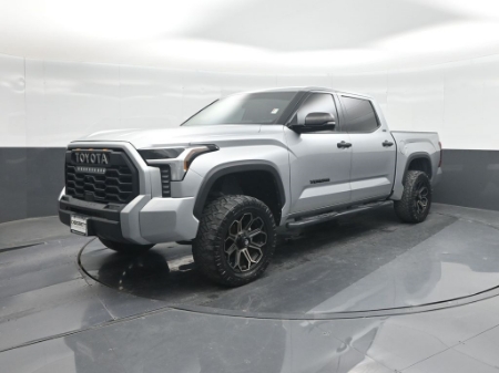 2022 Toyota Tundra 4WD SR5