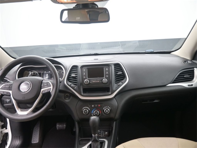 2015 Jeep Cherokee Sport photo 25