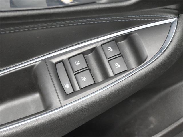 2017 Chevrolet Cruze LT photo 13