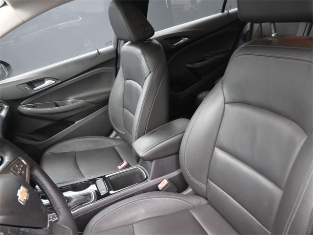 2017 Chevrolet Cruze LT photo 29