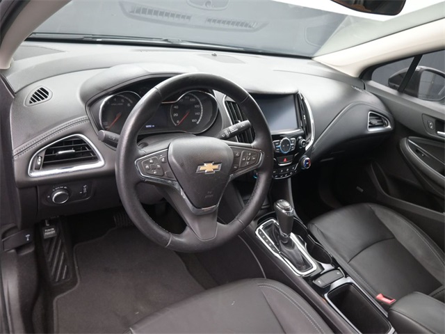 2017 Chevrolet Cruze LT photo 31