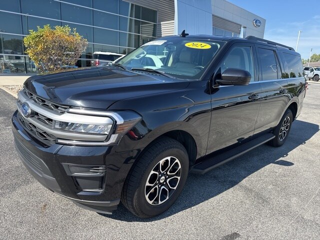 2024 Ford Expedition MAX XLT photo 2