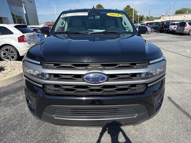 2024 Ford Expedition MAX XLT photo 3