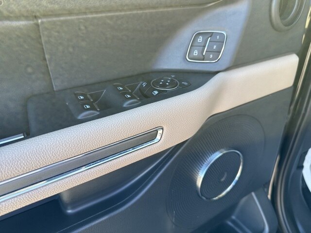 2024 Ford Expedition MAX XLT photo 18