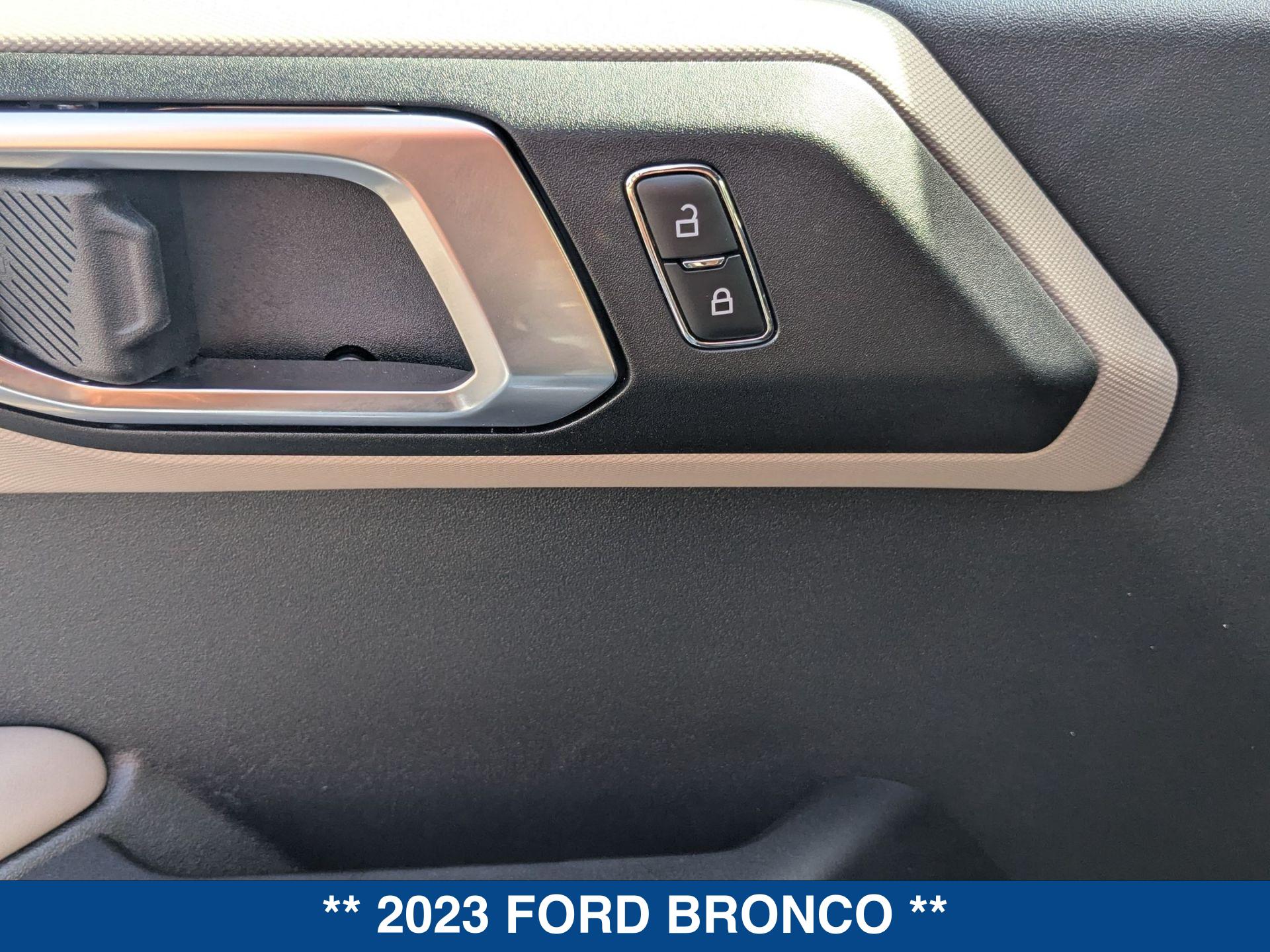 2023 Ford Bronco Big Bend photo 10