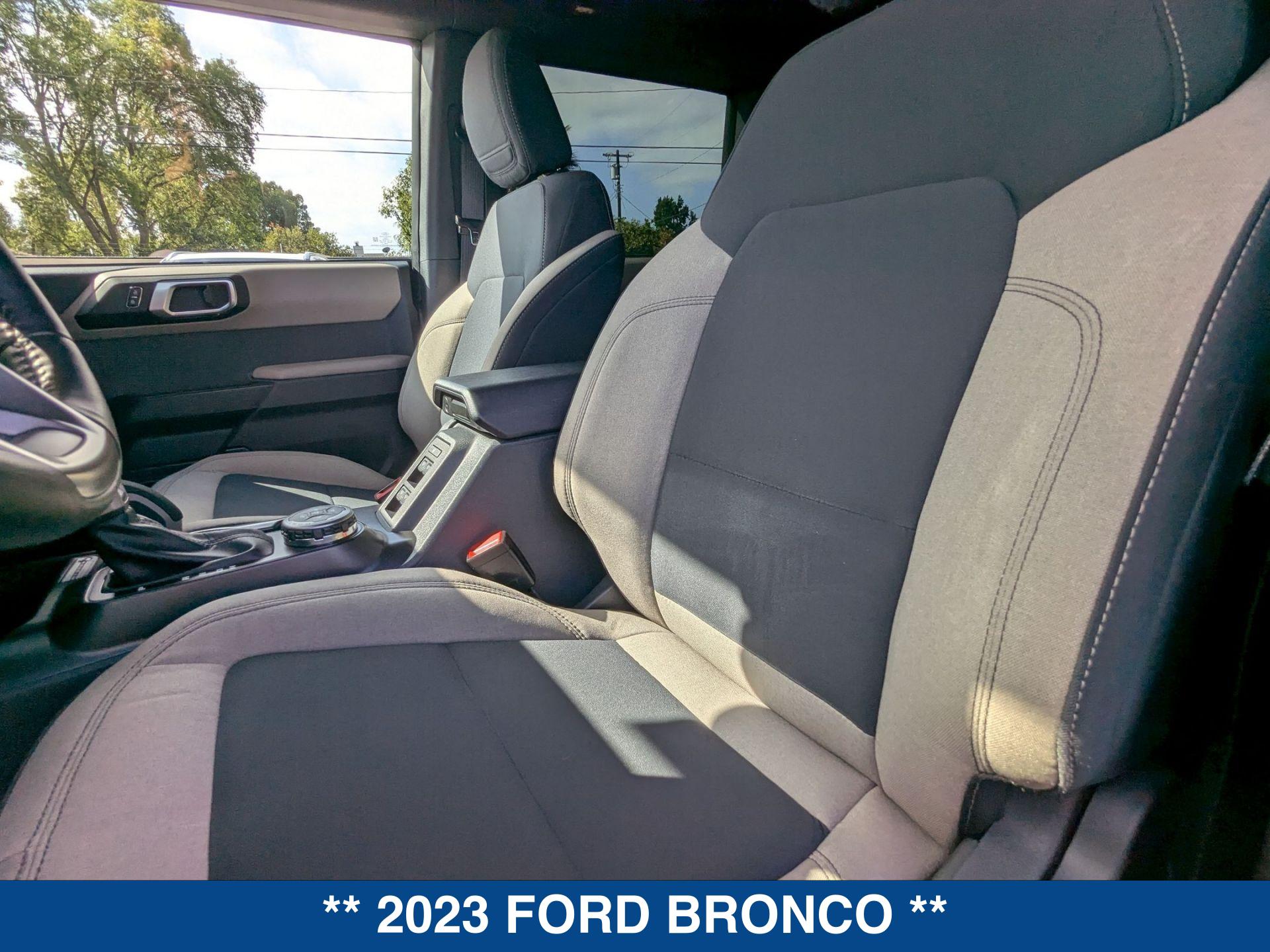 2023 Ford Bronco Big Bend photo 12