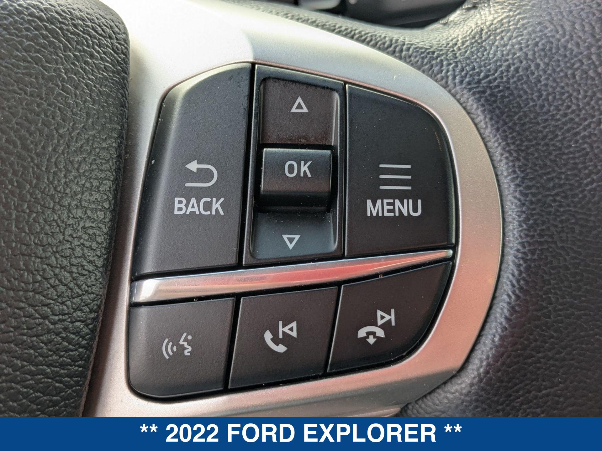 2022 Ford Explorer XLT photo 17