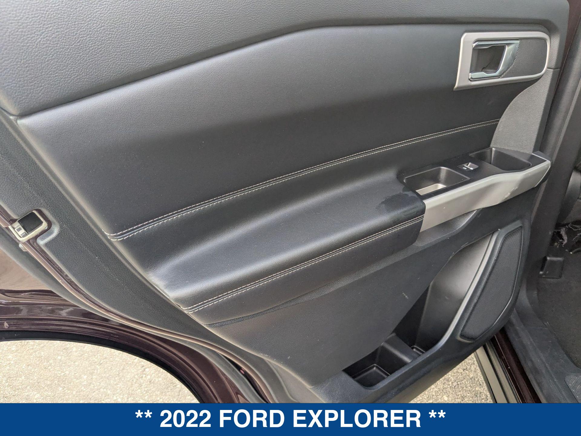 2022 Ford Explorer XLT photo 20
