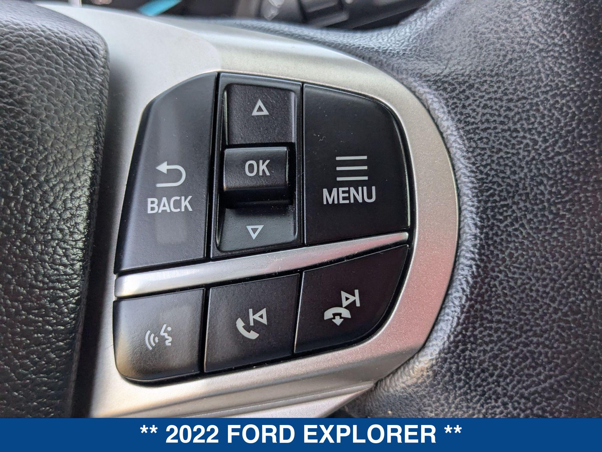 2022 Ford Explorer XLT photo 17