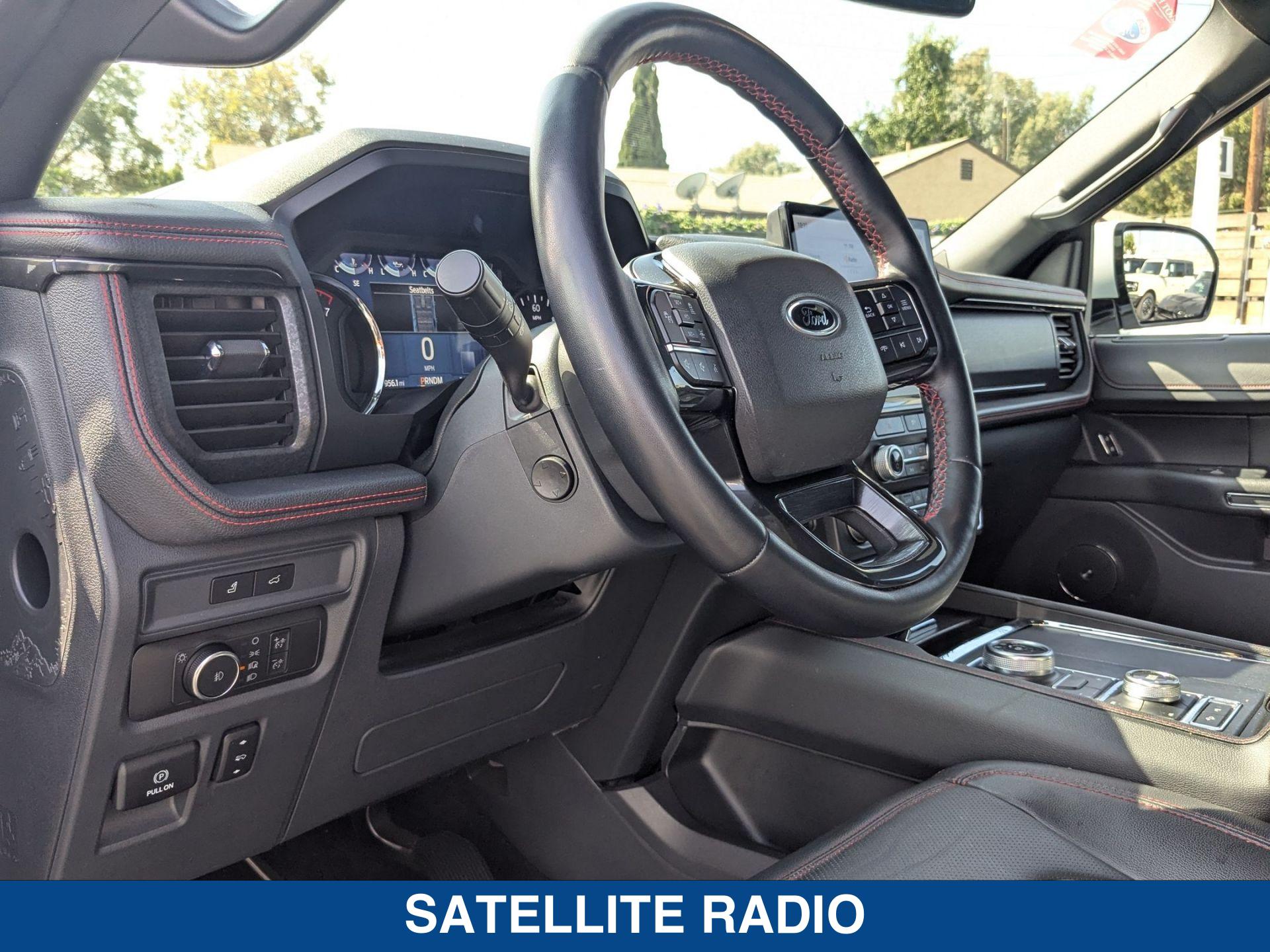 2022 Ford Expedition Limited MAX photo 10