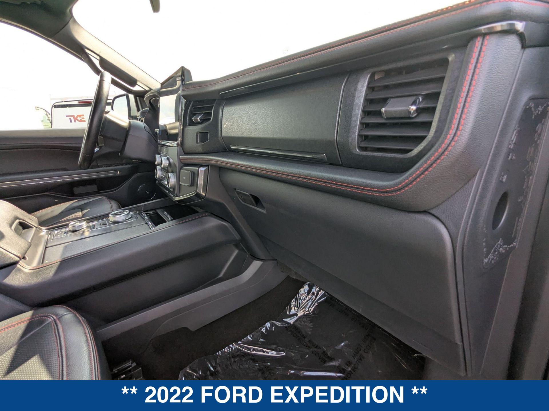 2022 Ford Expedition Limited MAX photo 19