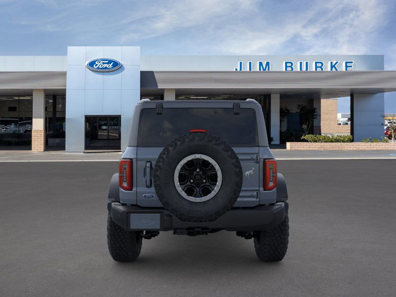 2025 Ford Bronco Outer Banks photo 4