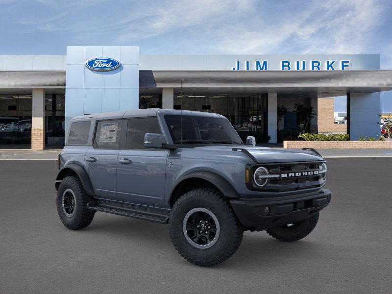 2025 Ford Bronco Outer Banks photo 5