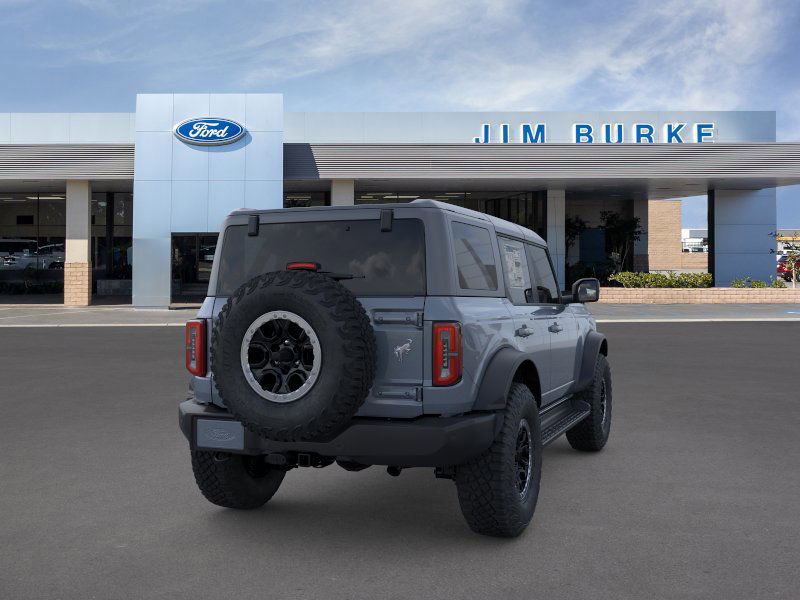 2025 Ford Bronco Outer Banks photo 6