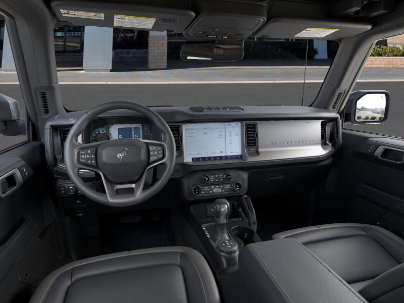 2025 Ford Bronco Outer Banks photo 7