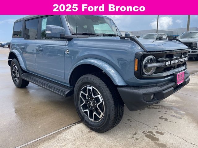 2025 Ford Bronco Outer Banks photo 20