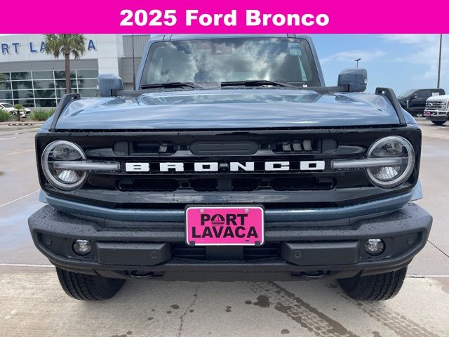2025 Ford Bronco Outer Banks photo 21