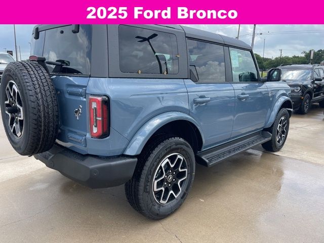 2025 Ford Bronco Outer Banks photo 5
