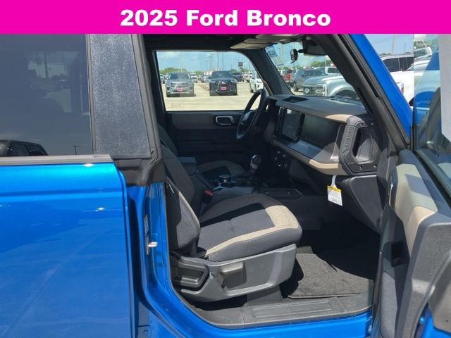 2025 Ford Bronco Big Bend photo 7