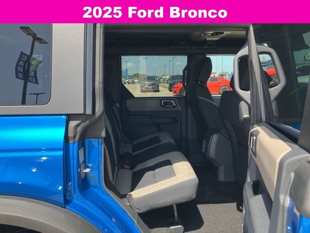 2025 Ford Bronco Big Bend photo 9