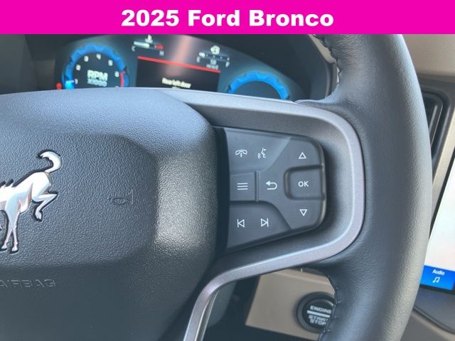 2025 Ford Bronco Big Bend photo 17