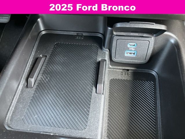 2025 Ford Bronco Big Bend photo 24