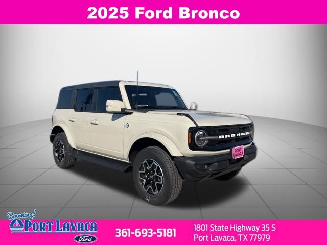 2025 Ford Bronco Outer Banks photo 21