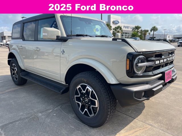 2025 Ford Bronco Outer Banks photo 22