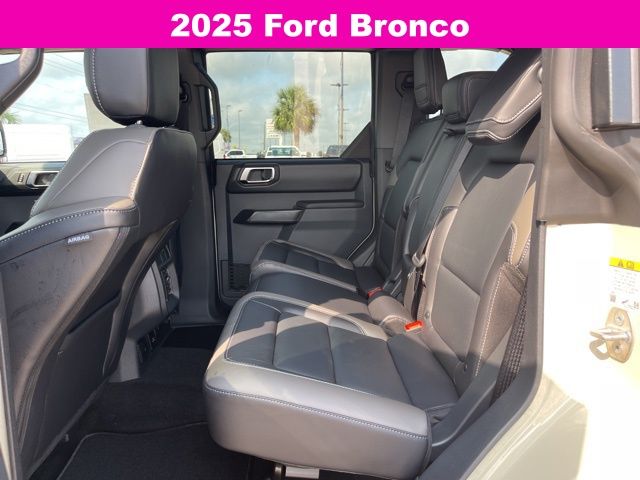 2025 Ford Bronco Outer Banks photo 13